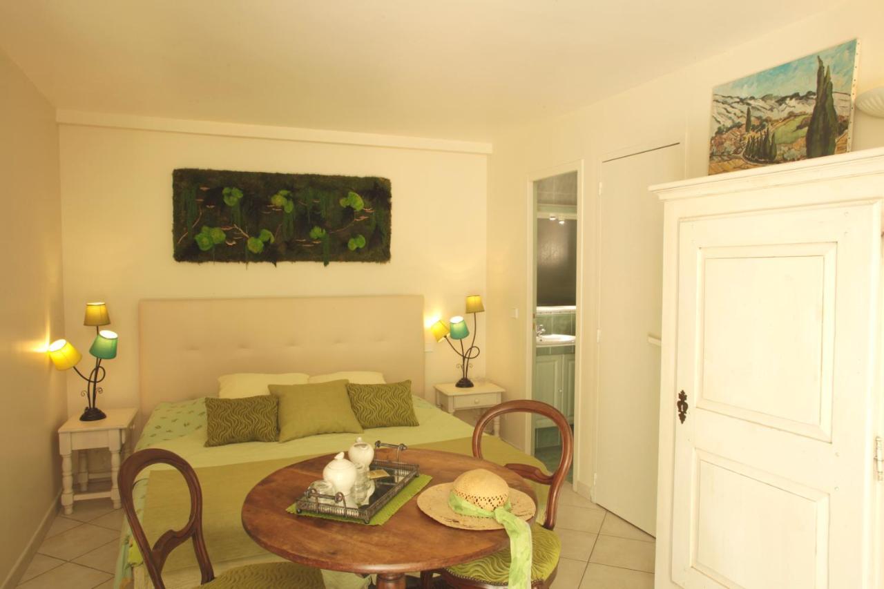 La Campagne St Lazare - Restaurant Chambres D'Hotes Piscine & Spa Forcalquier Εξωτερικό φωτογραφία