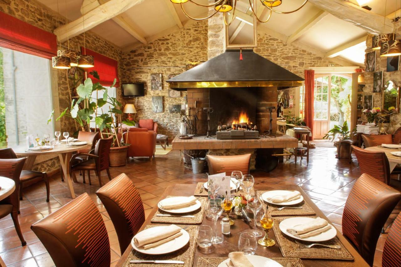 La Campagne St Lazare - Restaurant Chambres D'Hotes Piscine & Spa Forcalquier Εξωτερικό φωτογραφία